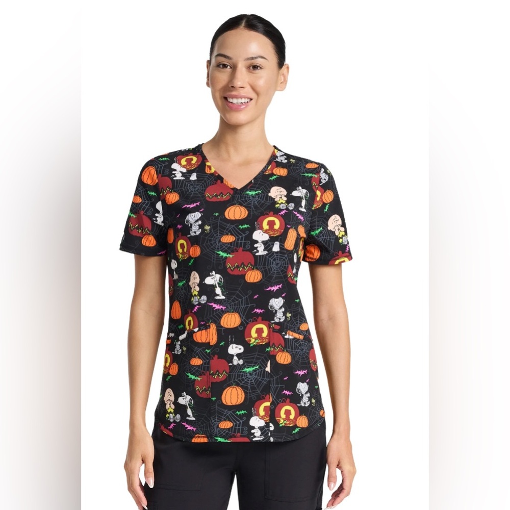 Peanuts Charlie Brown Spooky Snoopy Women’s V-Neck Print Scrub Top